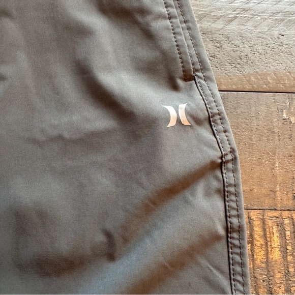 Hurley All Day Hybrid Quick Dry 4-Way Stretch Reflective Men's Shorts 34 Gray - Picture 3 of 9